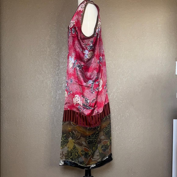 Floral Sleeveless Dress with Velvet Trim - Picture 6 of 10